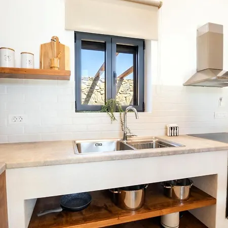 Cato Agro 4, Seafront With Private Pool