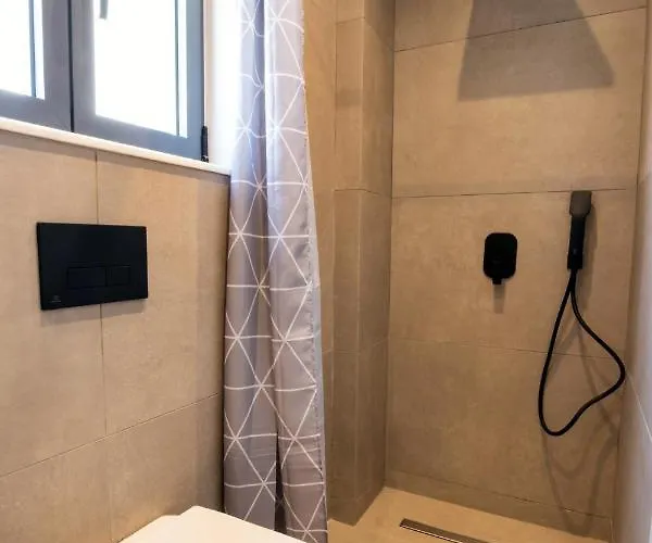 Cato Agro 4, Seafront With Private Pool *