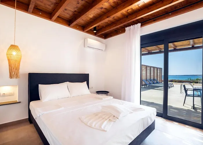 Cato Agro 4, Seafront With Private Pool Villa *