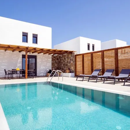 Cato Agro 4, Seafront With Private Pool *
