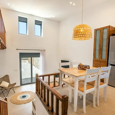Cato Agro 4, Seafront With Private Pool * Afiartis
