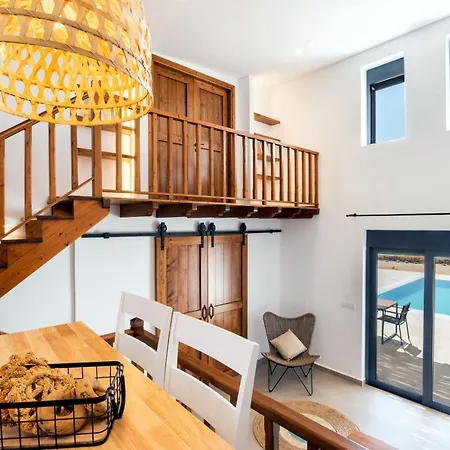 Cato Agro 4, Seafront With Private Pool Villa Afiartis