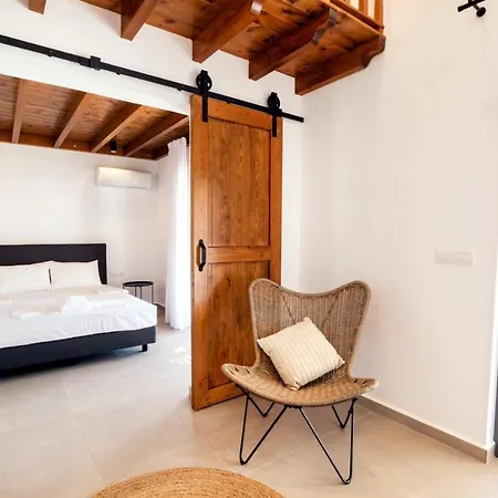 וילה Cato Agro 4, Seafront With Private Pool אפיארטיס