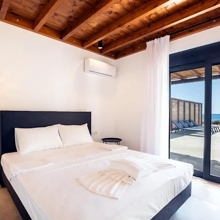 Cato Agro 4, Seafront With Private Pool וילה *