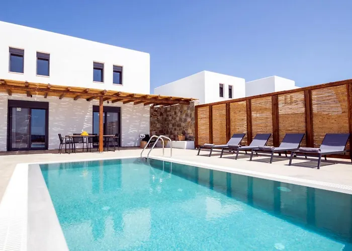 Cato Agro 4, Seafront With Private Pool *