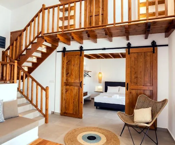 Cato Agro 4, Seafront With Private Pool