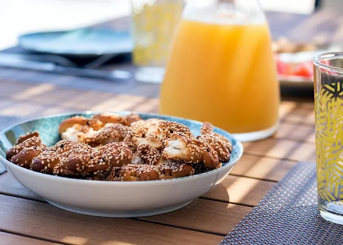 Cato Agro 4, Seafront With Private Pool Villa *